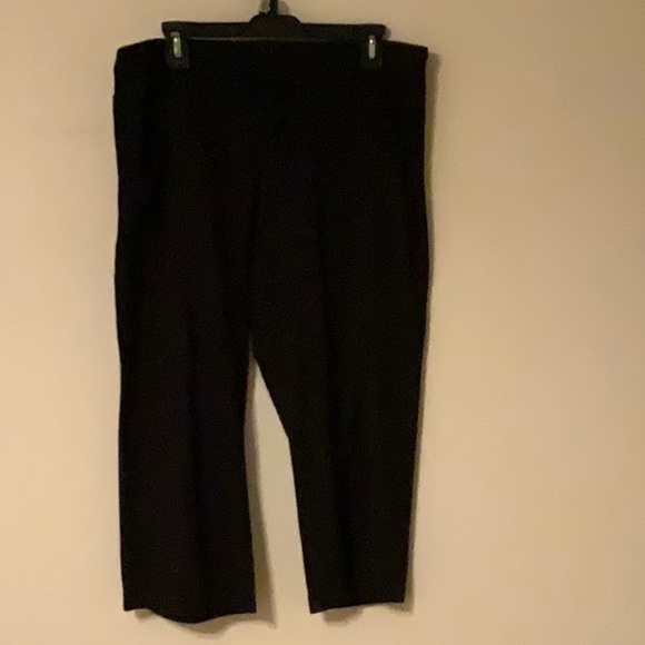 danskin loose fit capri